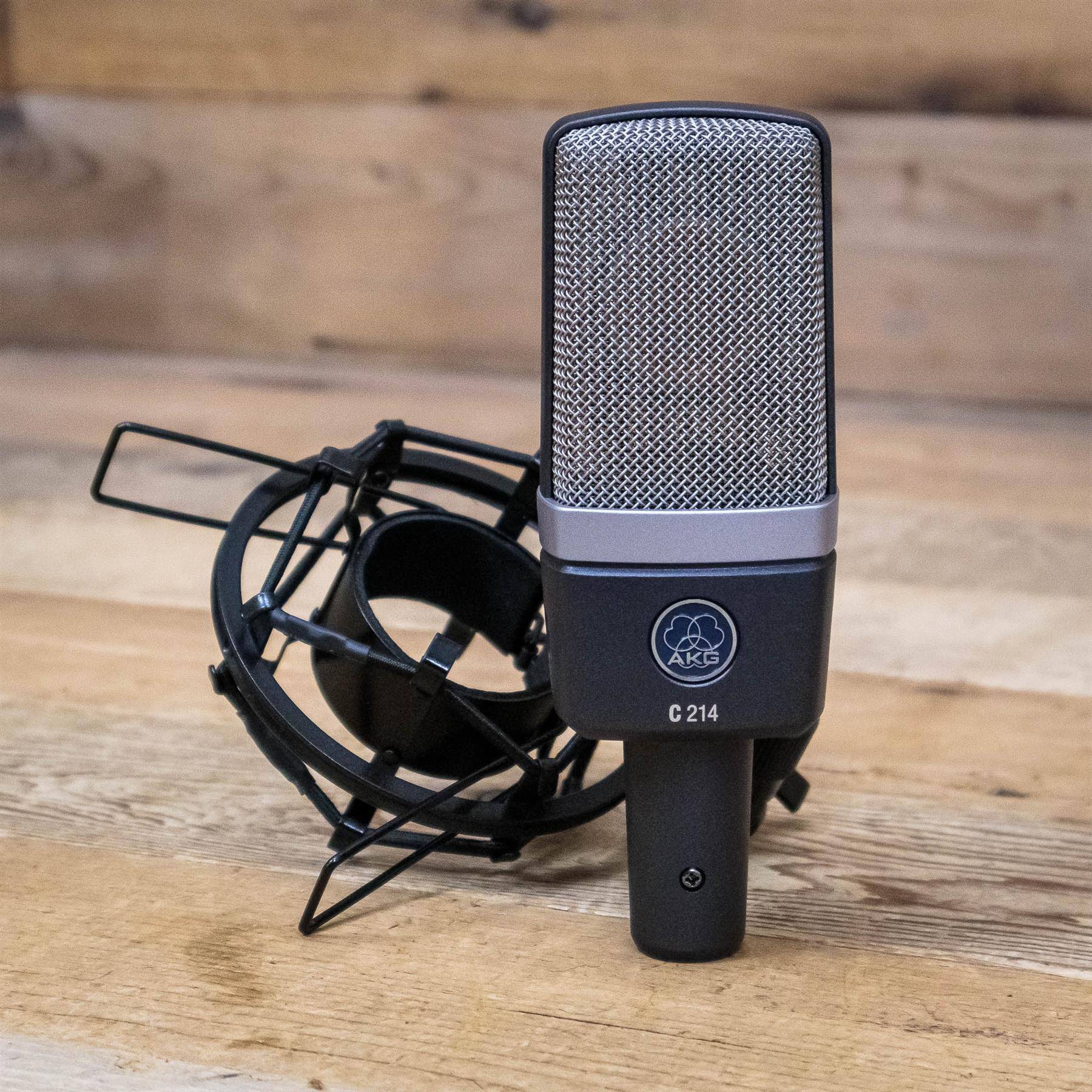 Tips for Getting the Best Results with the AKG C214 Microphone